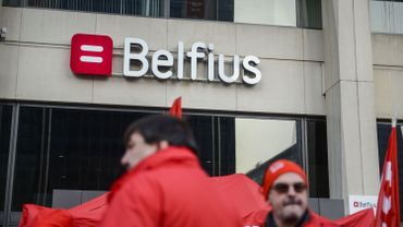 Le PS fait adopter une motion s’opposant à la privatisation de Belfius